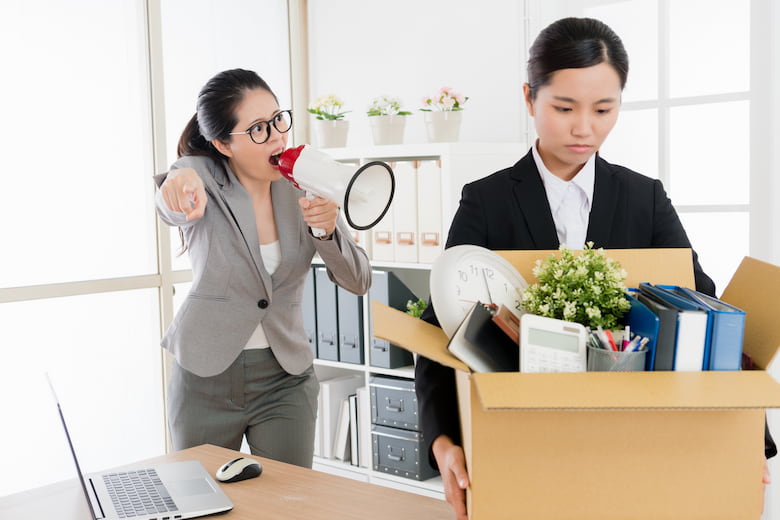 賃貸物件の強制退去手続きとは?法的根拠と手順を解説|オーナー向け